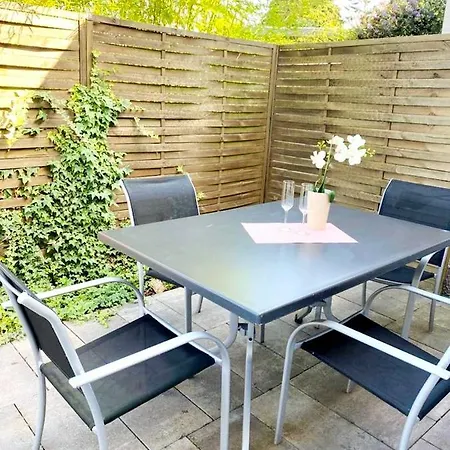 Comfortable In 110 M² With A Terrace Apartment
